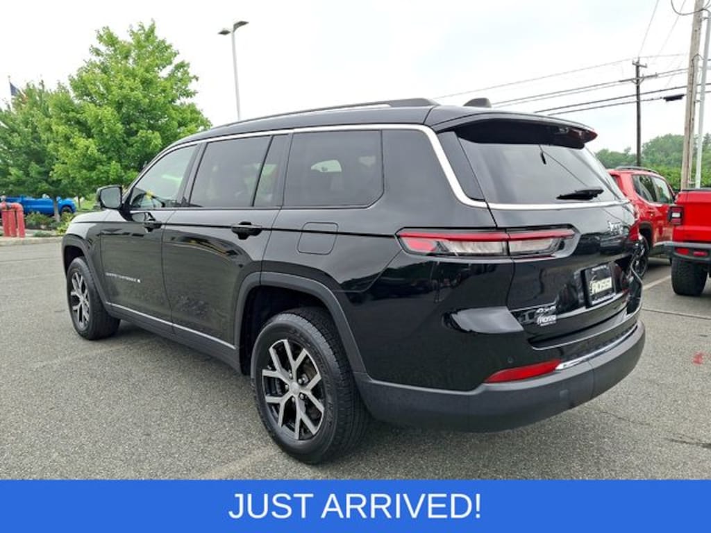 Used 2023 Jeep Grand Cherokee Limited SUV