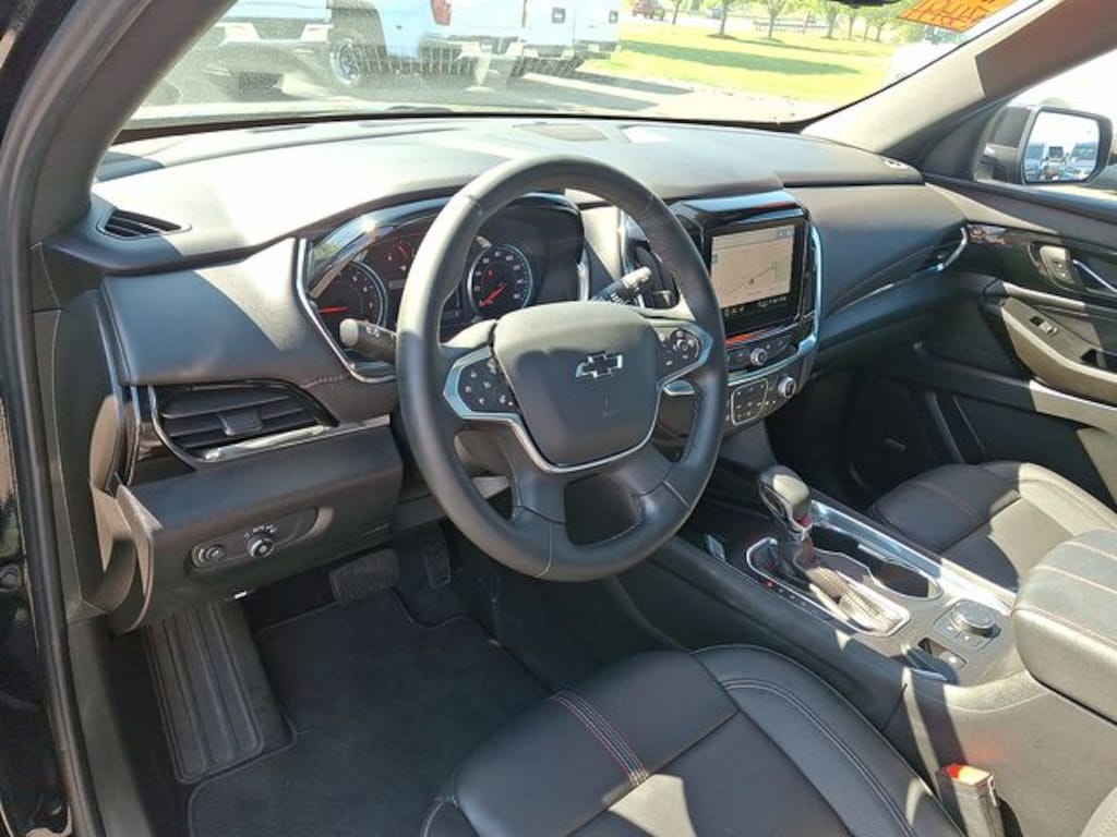 Used 2023 Chevrolet Traverse RS SUV