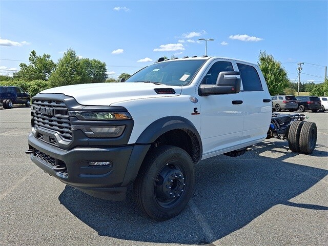 2026 Ram 5500 Tradesman photo 2