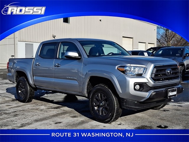 2023 Toyota Tacoma SR5's photo