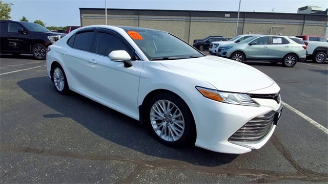 Used 2019 Toyota Camry XLE with VIN 4T1B11HKXKU770988 for sale in Washington, NJ