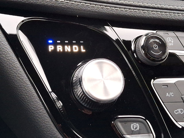 2026 Chrysler Pacifica Select - Photo 9