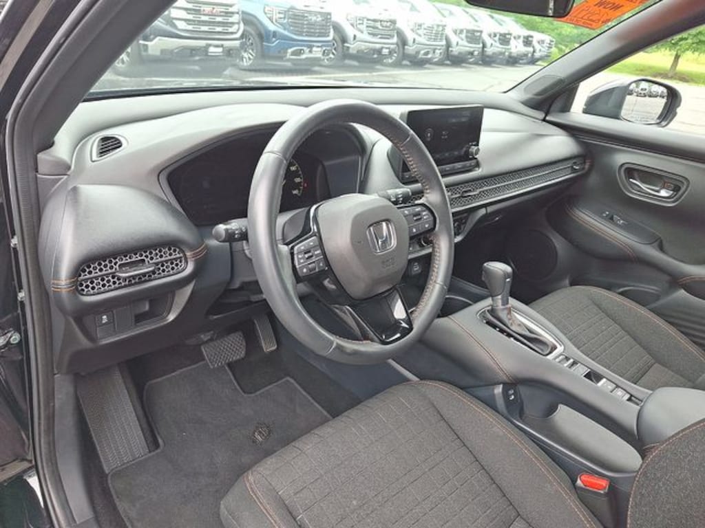 Used 2025 Honda HR-V Sport SUV