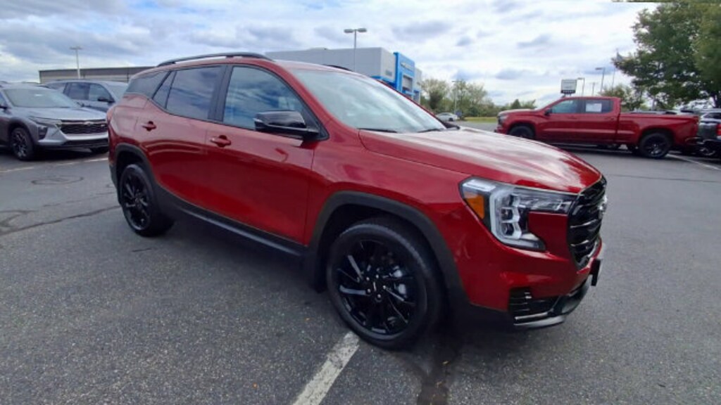 Used 2023 GMC Terrain SLE SUV