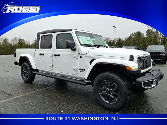 2026 Jeep Gladiator Sport S Auto's photo