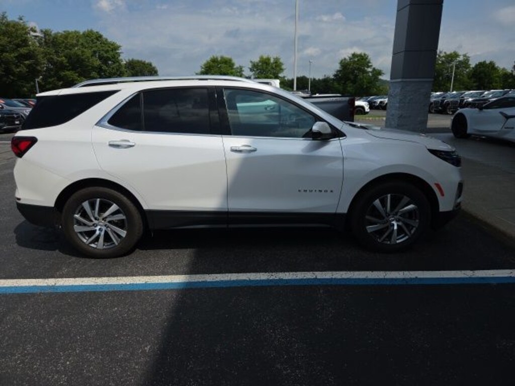 Used 2024 Chevrolet Equinox Premier SUV
