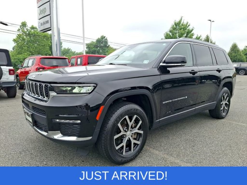 Used 2023 Jeep Grand Cherokee Limited SUV