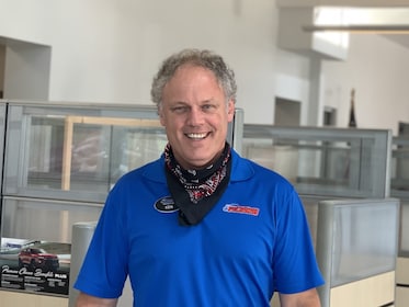 Staff member Ken Beam from 3e0a0da030ef