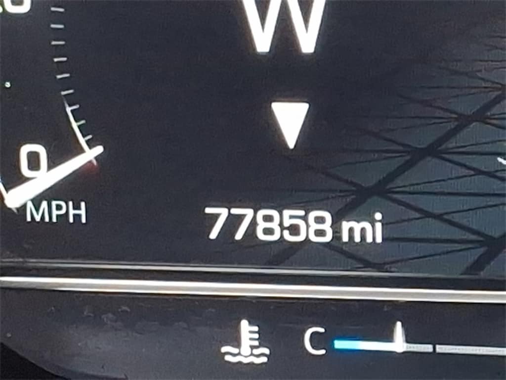 Used 2022 GMC Yukon SLE SUV