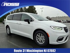 2026 Chrysler Pacifica Select Passenger Van