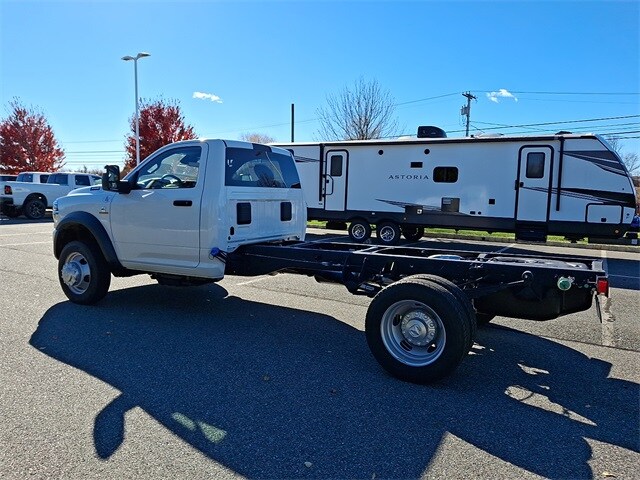 2026 Ram 5500 Tradesman photo 3