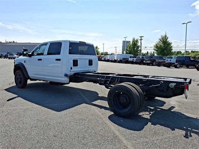 2026 Ram 5500 Tradesman photo 3