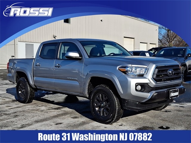 2023 Toyota Tacoma SR5's photo