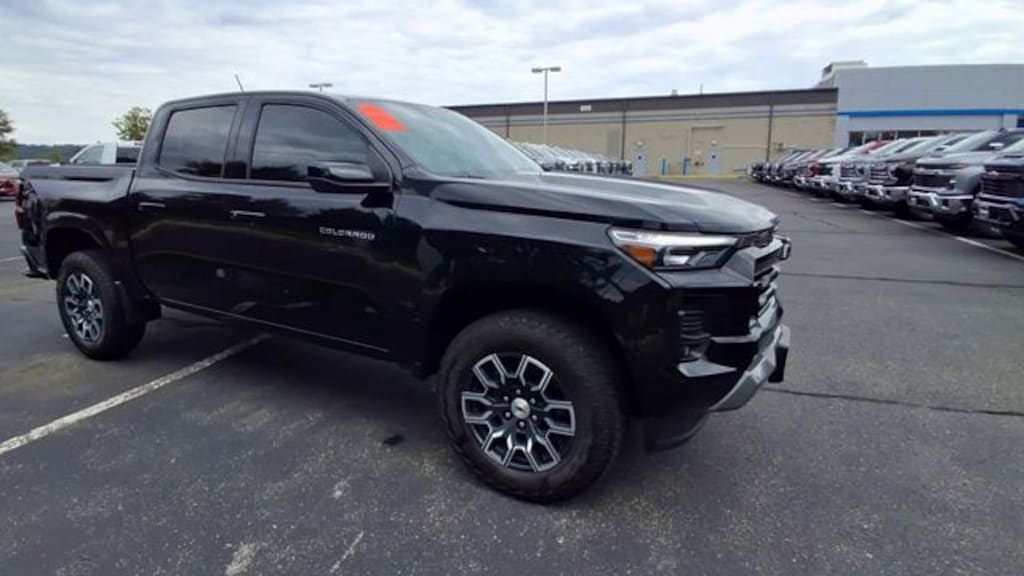 Used 2023 Chevrolet Colorado Z71 Truck Crew Cab