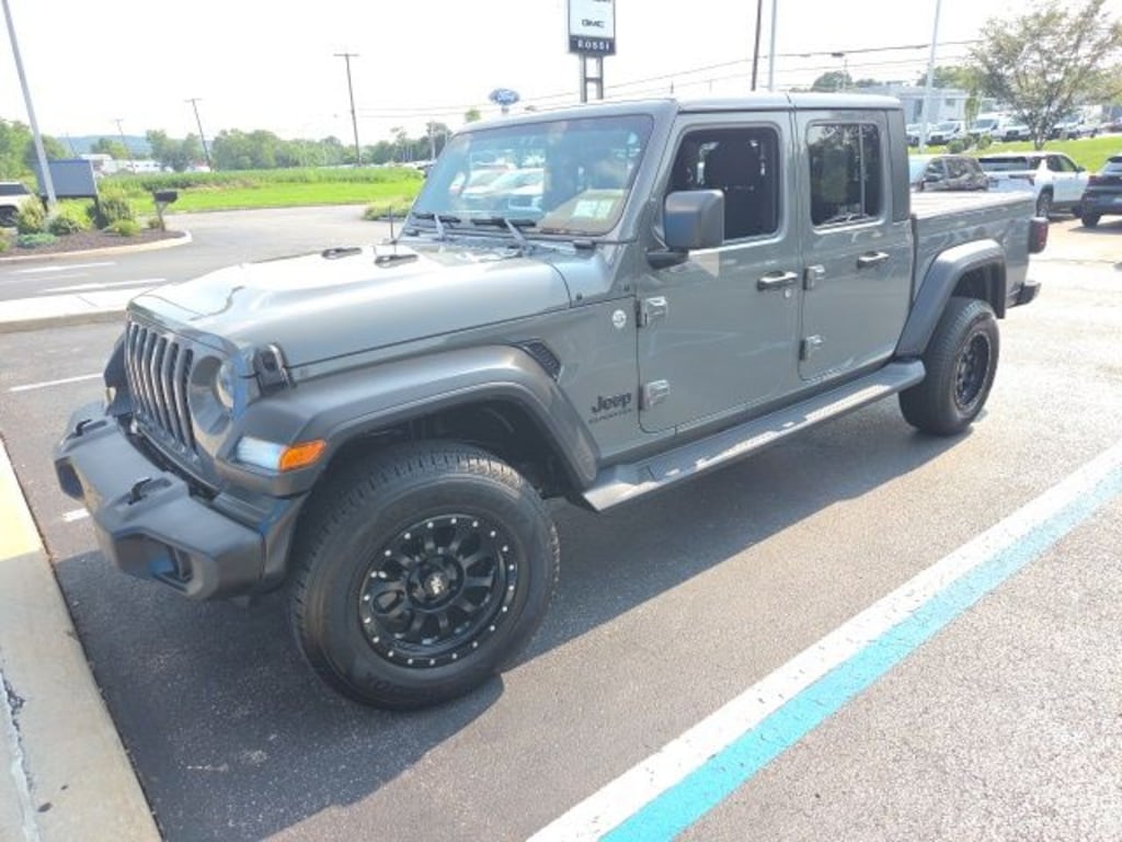 Used 2020 Jeep Gladiator Sport Truck Crew Cab