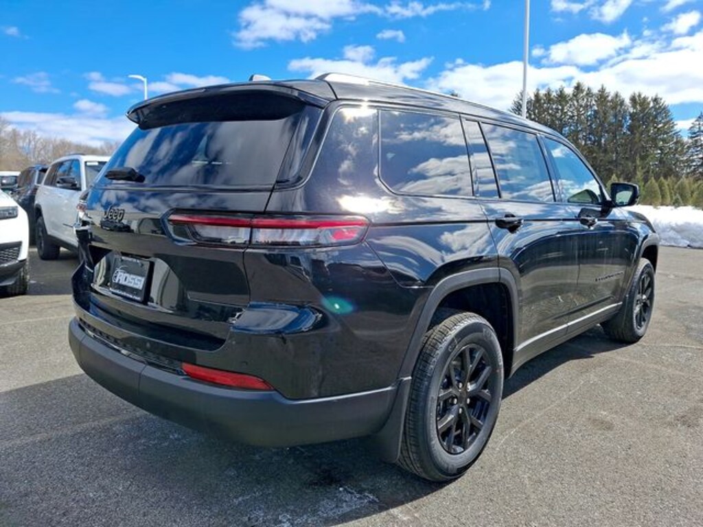 New 2025 Jeep Grand Cherokee L ALTITUDE X 4X4 Sport Utility