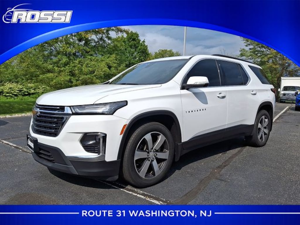 Used 2023 Chevrolet Traverse LT Leather SUV