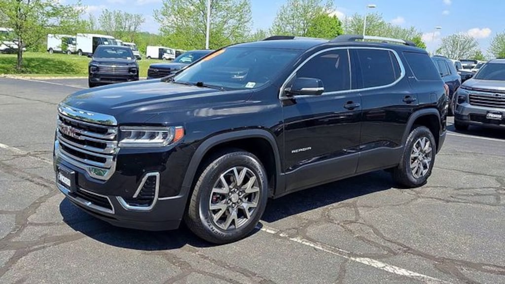 Used 2023 GMC Acadia SLE SUV