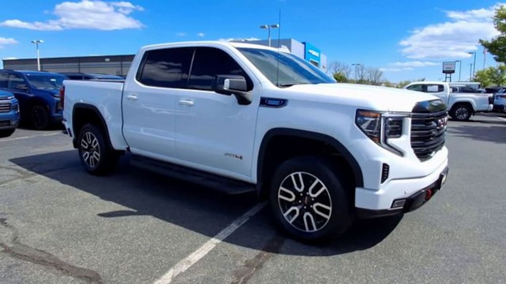 Used 2025 GMC Sierra 1500 AT4 Truck Crew Cab