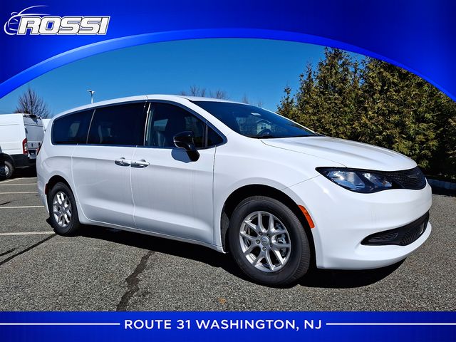 2026 Chrysler Voyager LX FWD