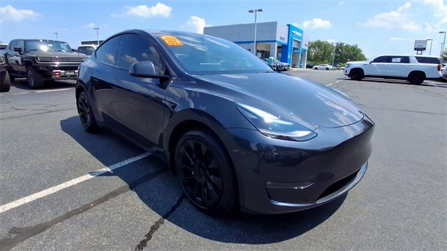 Used 2024 Tesla Model Y Long Range with VIN 7SAYGDEE0RF987579 for sale in Northfield, Minnesota