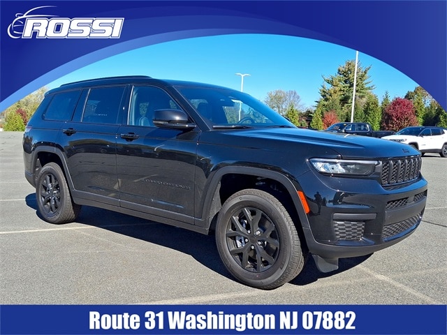 2025 Jeep Grand Cherokee L Altitude's photo