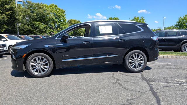 2023 Buick Enclave Avenir AWD's photo