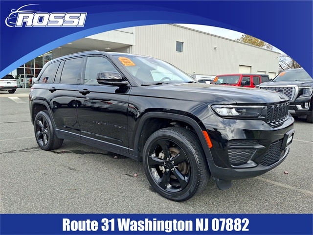 2022 Jeep Grand Cherokee Altitude