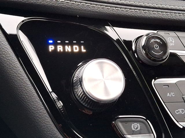 2026 Chrysler Pacifica Select - Photo 8