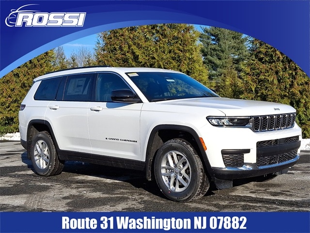 2025 Jeep Grand Cherokee L Laredo's photo