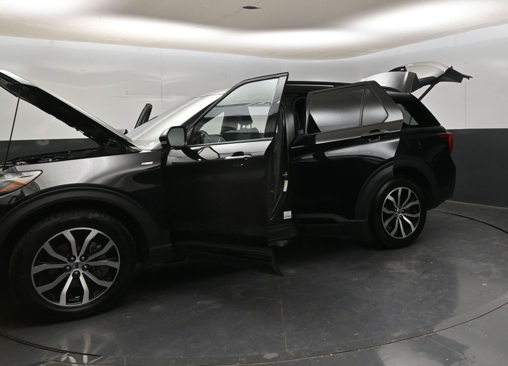 2025 Ford Explorer ST-LINE - Photo 34