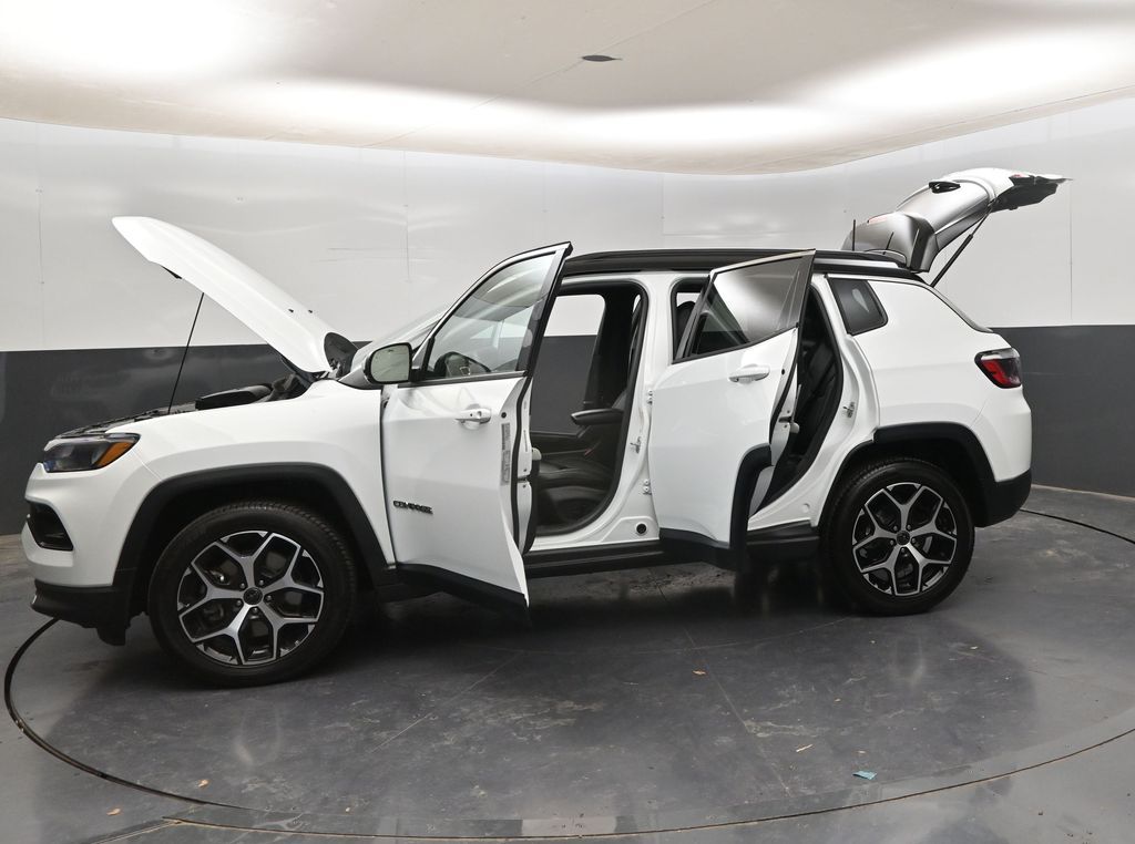 2025 Jeep Compass Limited - Photo 34