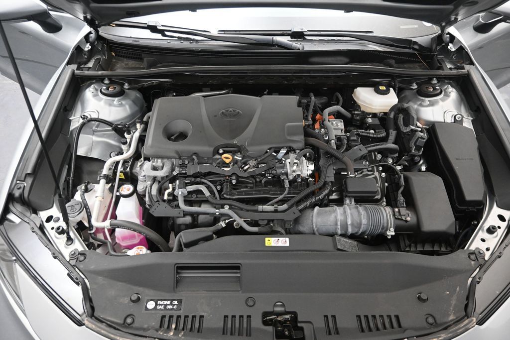2025 Toyota Camry LE - Photo 13