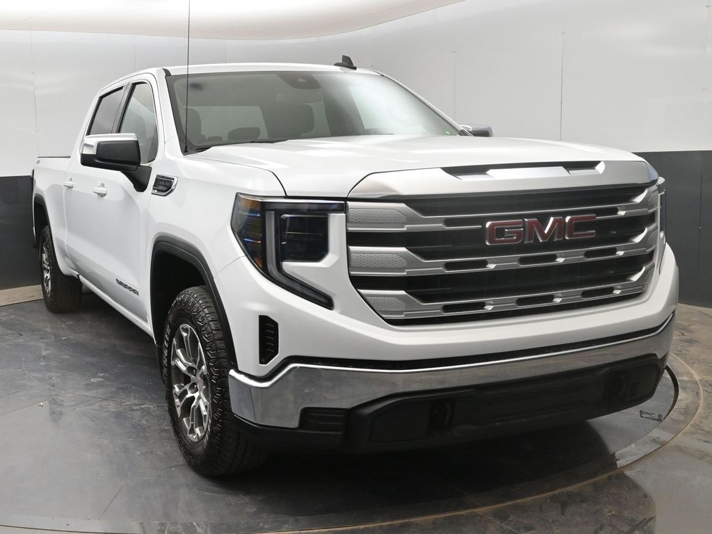 Used 2023 GMC Sierra 1500 SLE with VIN 3GTUUBED4PG232183 for sale in Roswell, NM