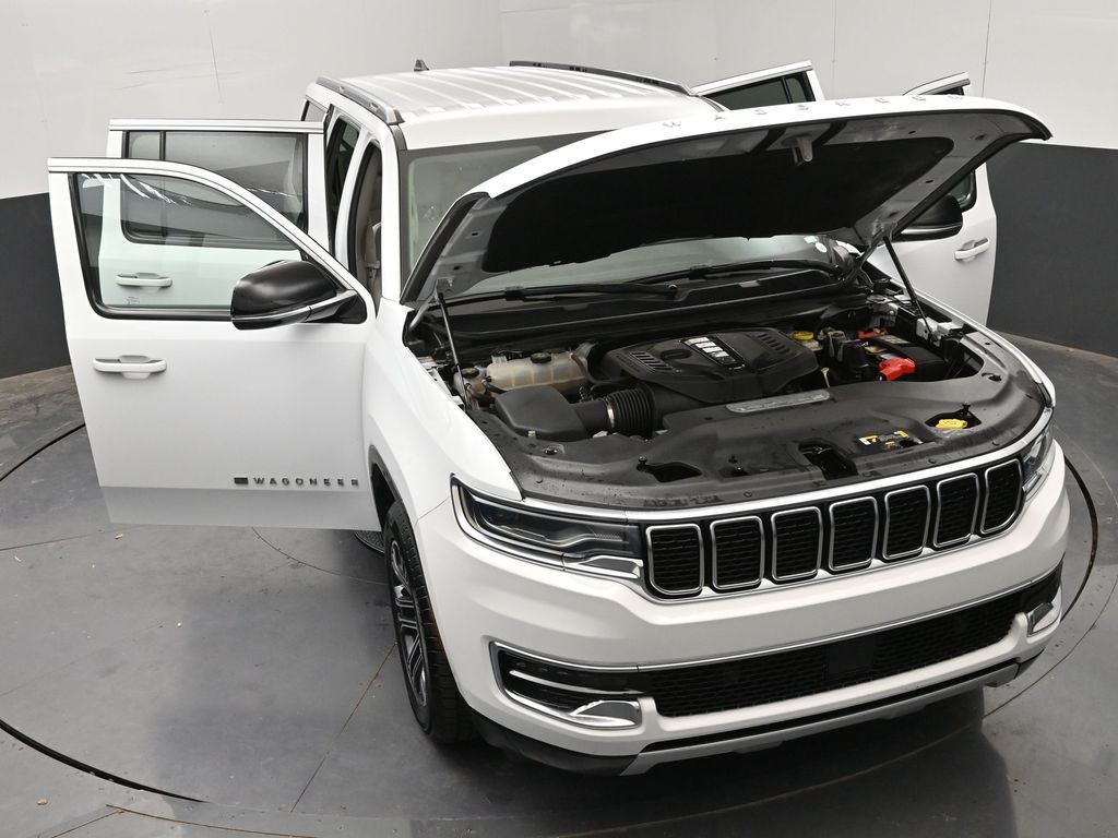 2024 Jeep Wagoneer L Series II - Photo 30
