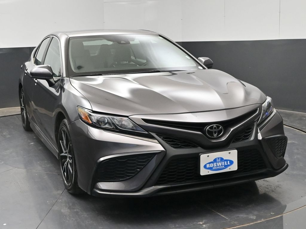 Used 2021 Toyota Camry SE with VIN 4T1G11AK7MU411150 for sale in Roswell, NM