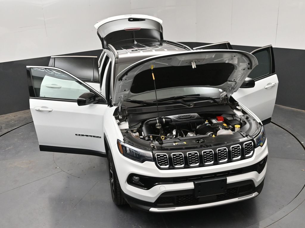 2025 Jeep Compass Limited - Photo 30
