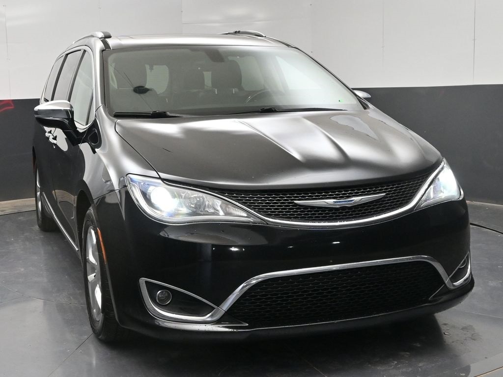 Used 2018 Chrysler Pacifica Limited with VIN 2C4RC1GG3JR141191 for sale in Roswell, NM