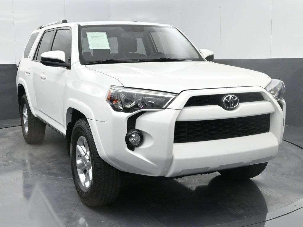 Used 2019 Toyota 4Runner SR5 with VIN JTEZU5JR6K5205104 for sale in Roswell, NM