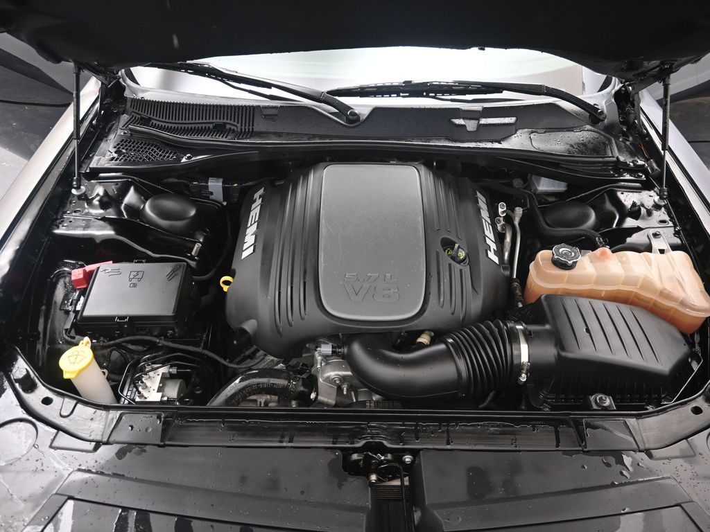 2022 Dodge Challenger R/T - Photo 15