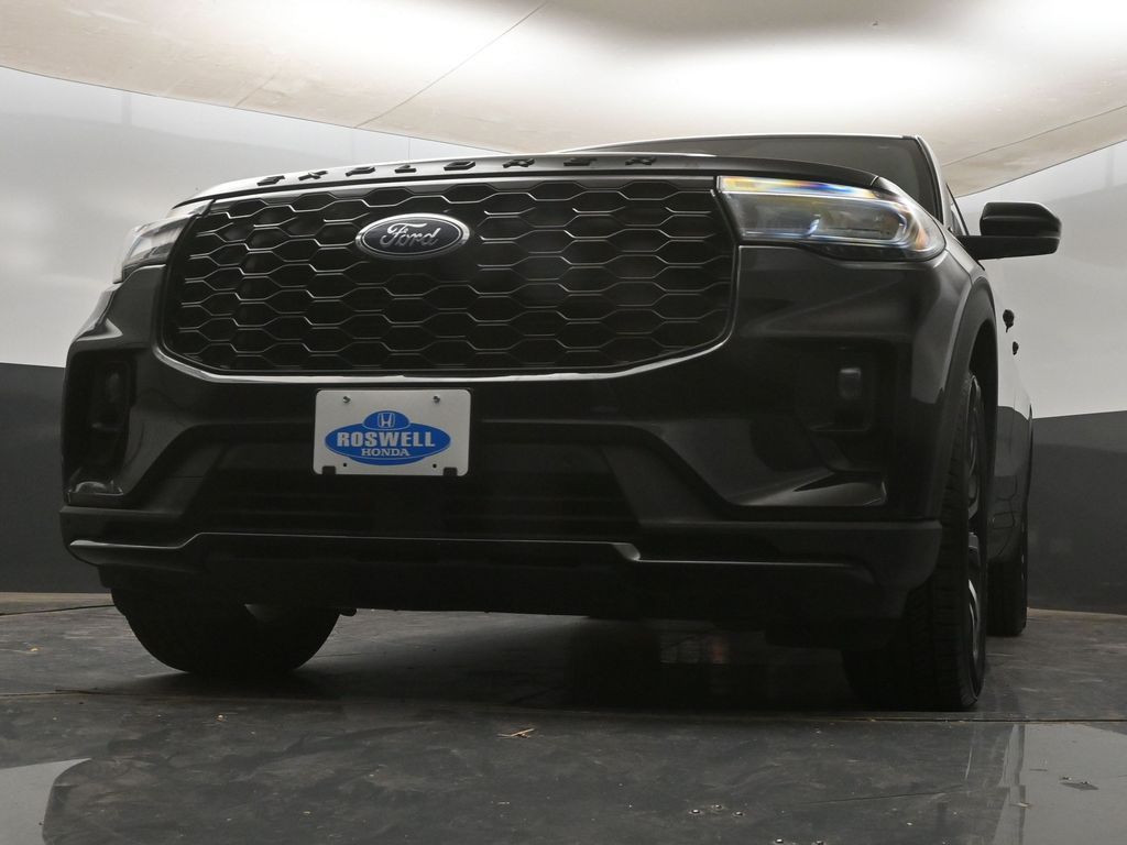 2025 Ford Explorer ST-LINE - Photo 16