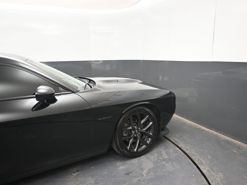 2022 Dodge Challenger R/T - Photo 9