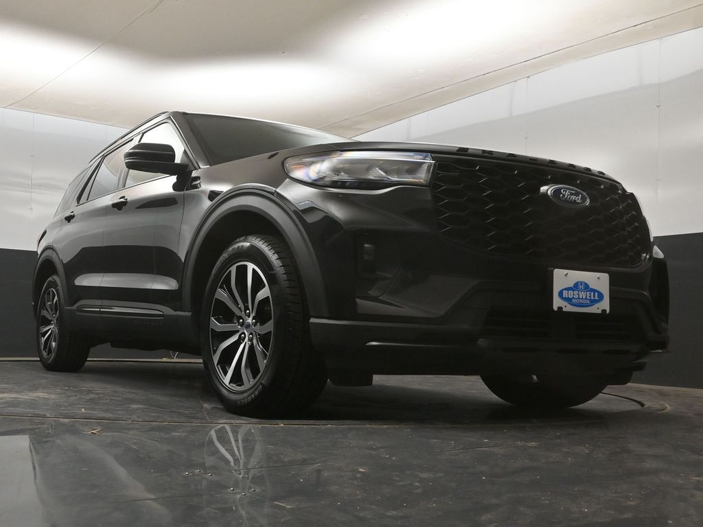 2025 Ford Explorer ST-LINE - Photo 15