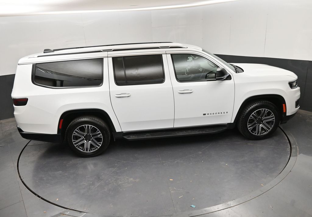 2024 Jeep Wagoneer L Series II - Photo 29