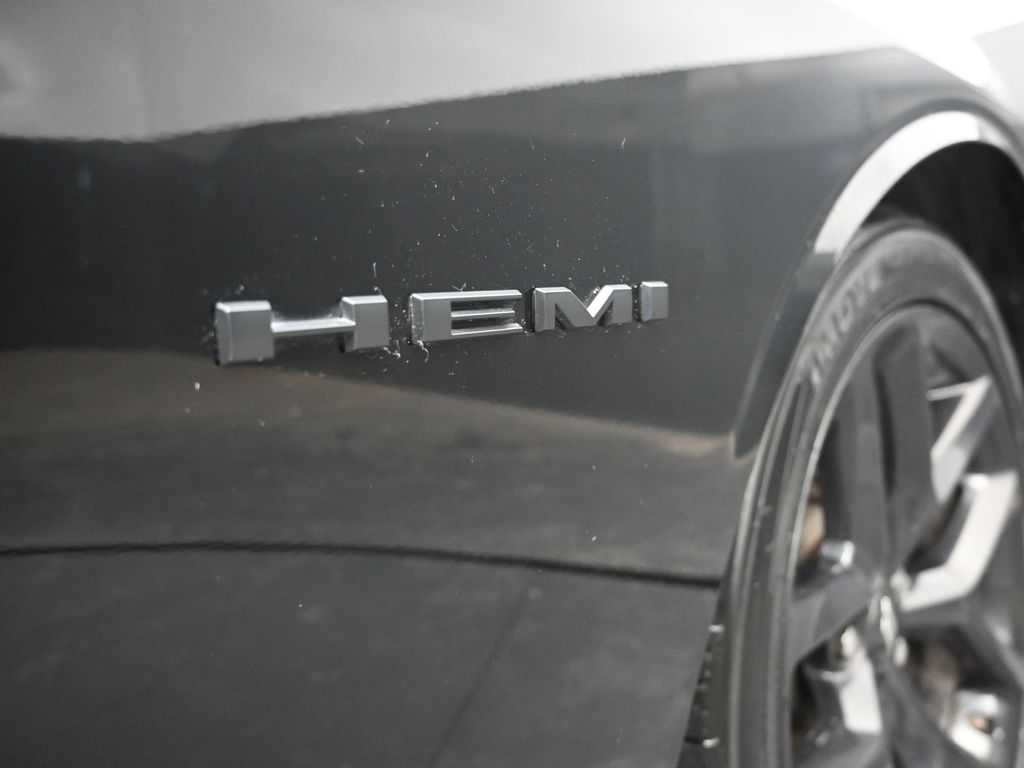 2022 Dodge Challenger R/T - Photo 10