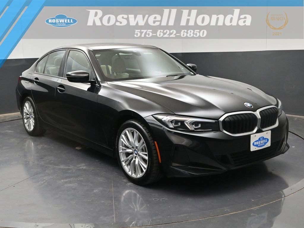 2023 BMW 3 Series 330i's photo