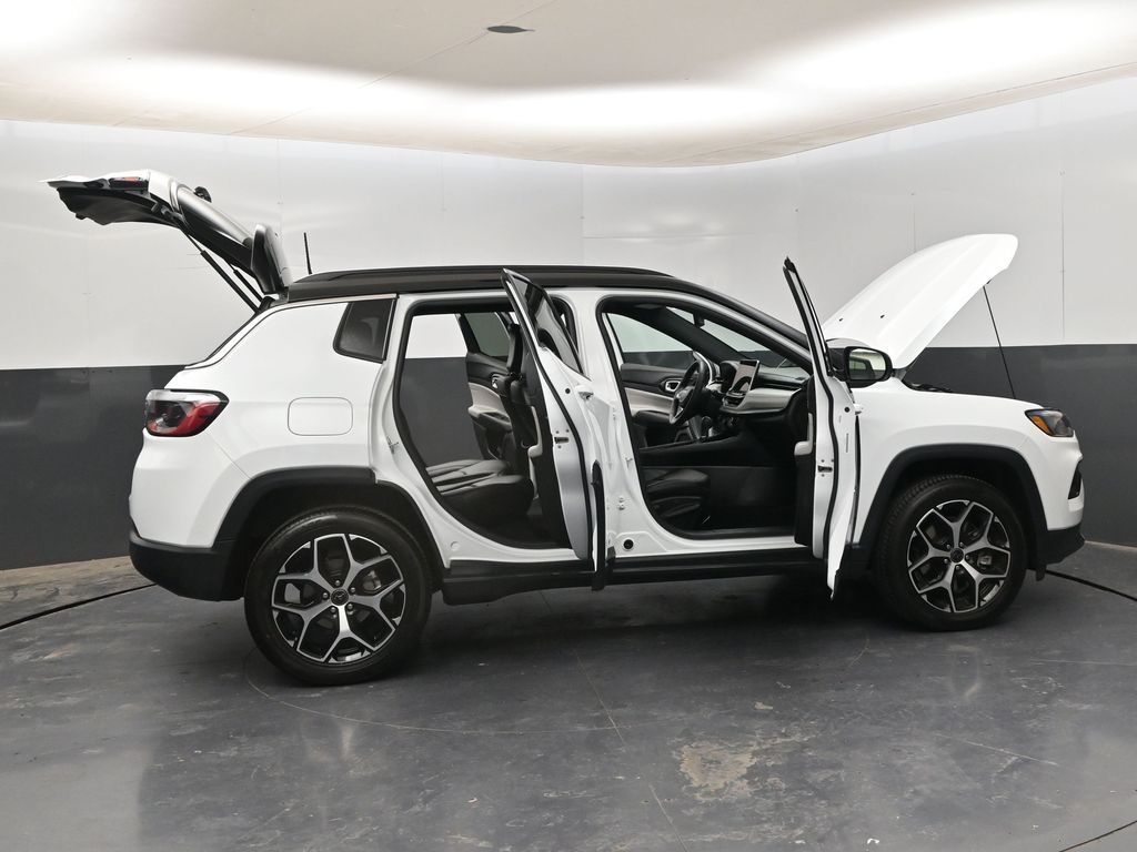 2025 Jeep Compass Limited - Photo 33