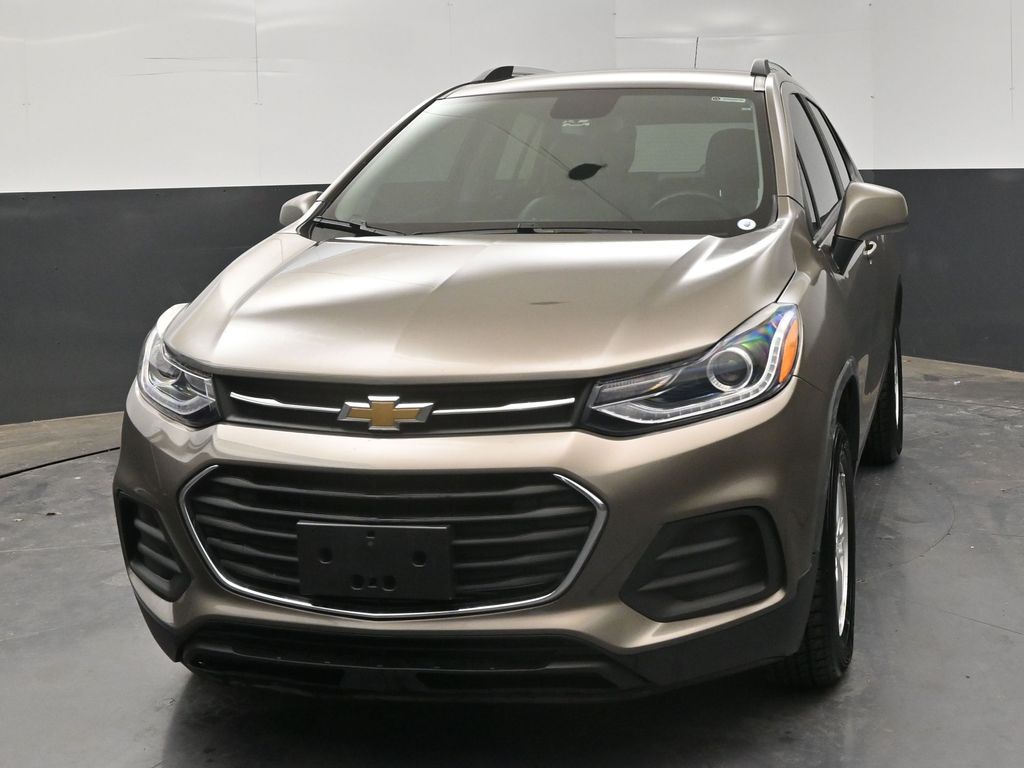 Used 2021 Chevrolet Trax LT with VIN KL7CJPSB5MB355982 for sale in Roswell, NM