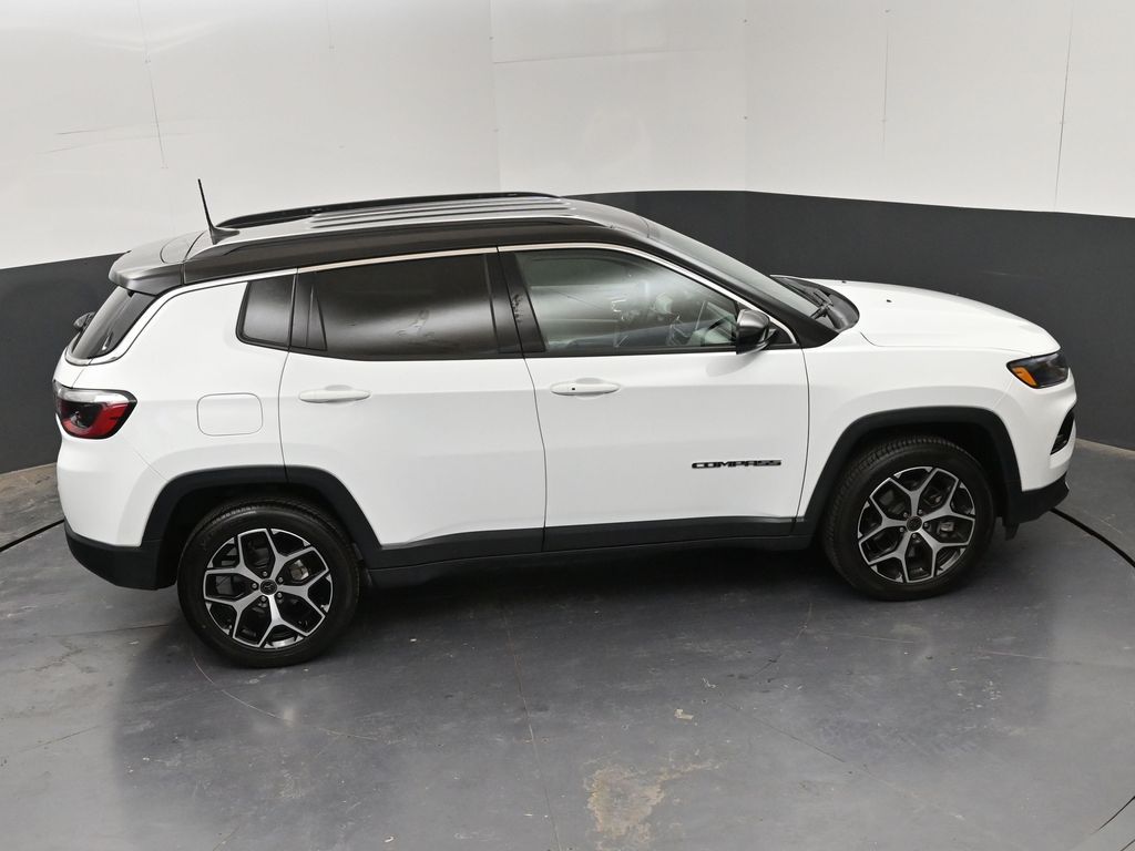 2025 Jeep Compass Limited - Photo 29