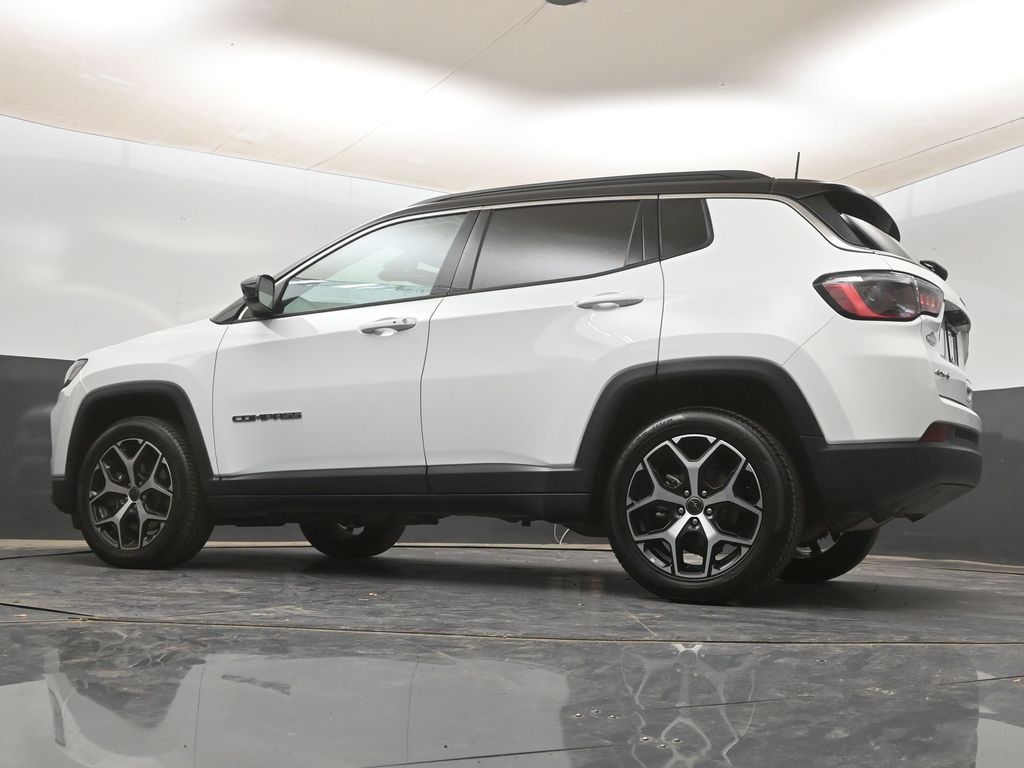 2025 Jeep Compass Limited - Photo 18